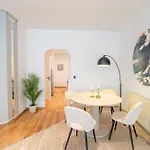 Stadtoase Naehe Uni Mit Sauna コブレンツ