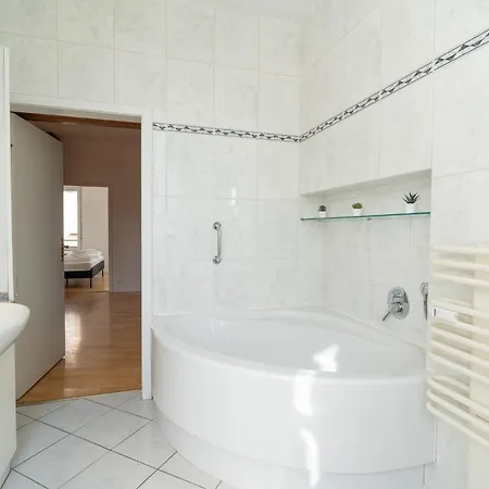 Stadtoase Naehe Uni Mit Sauna Apartment